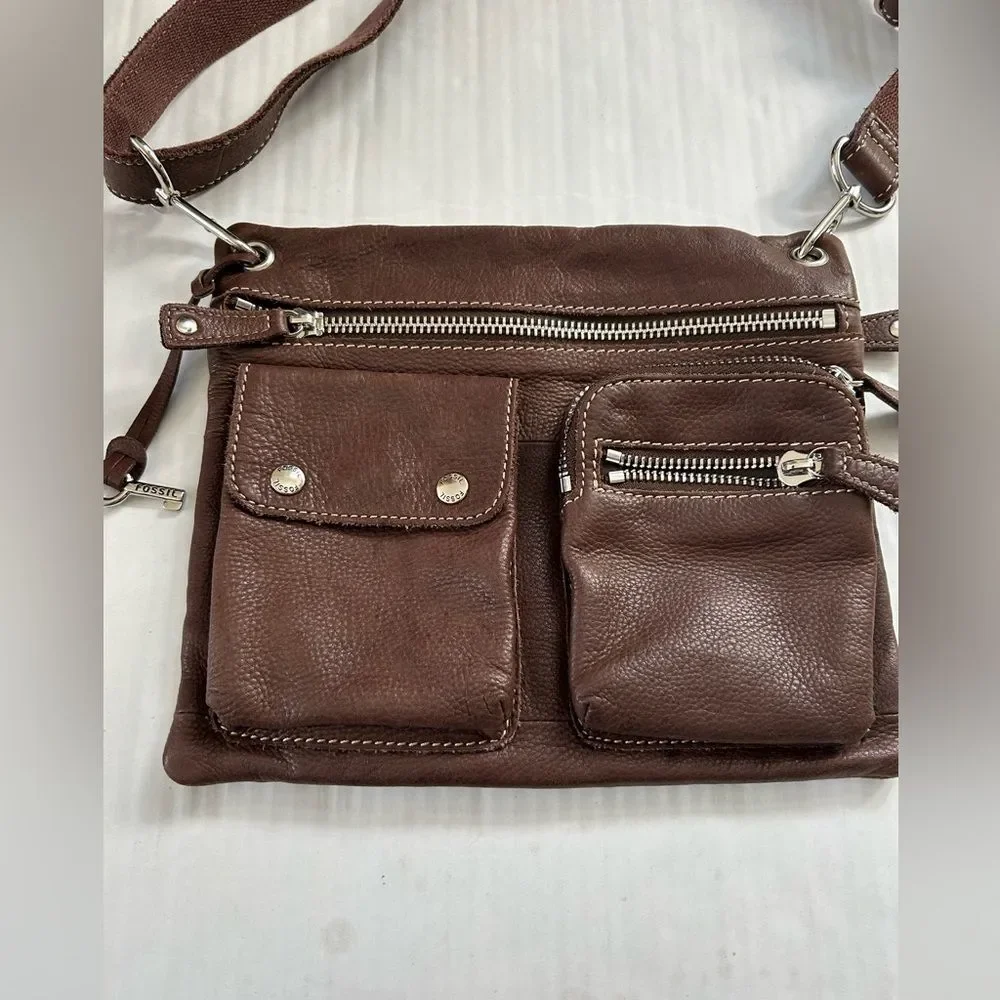 Fossil Vintage Sutter Brown Leather Shoulder Bag with Silver Accents Fossil Key